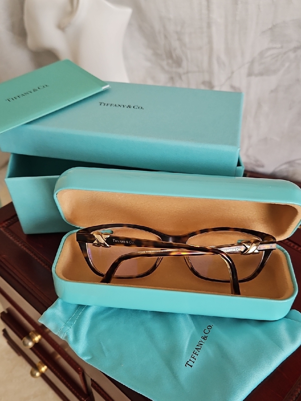 Tiffany & Co. Infinity Eyeglasses, Hard Box, Pouch And Card - Picture 5 of 13